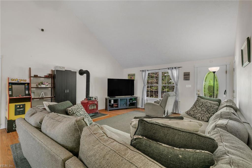 12127 Elizabeth Curtis Lane Gloucester VA 23061
