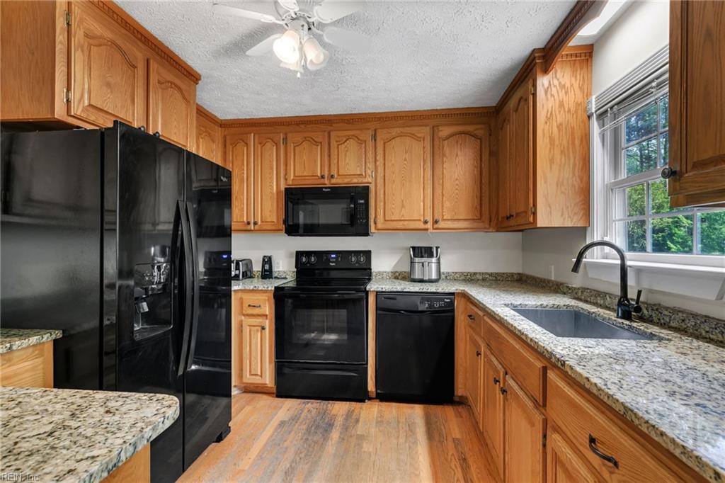 12127 Elizabeth Curtis Lane Gloucester VA 23061