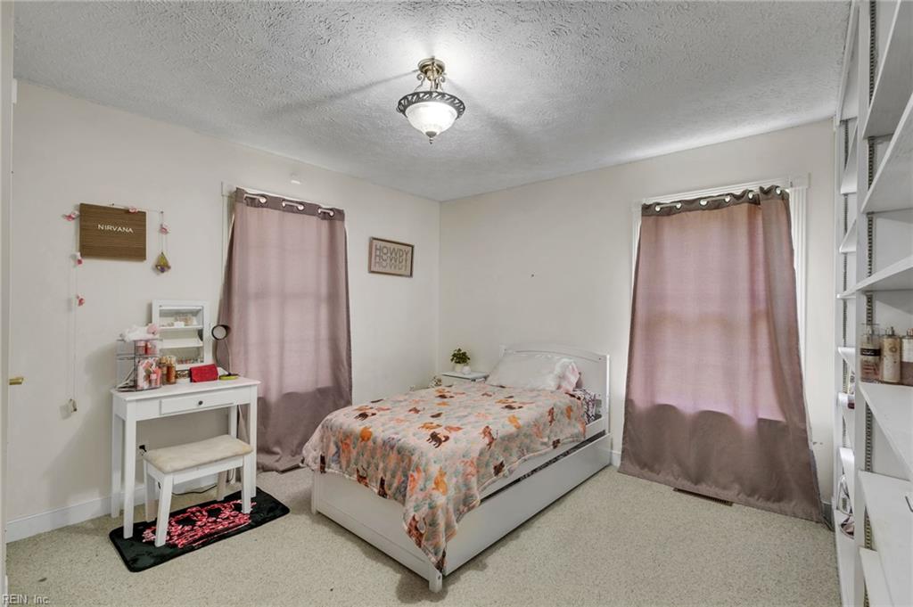 12127 Elizabeth Curtis Lane Gloucester VA 23061