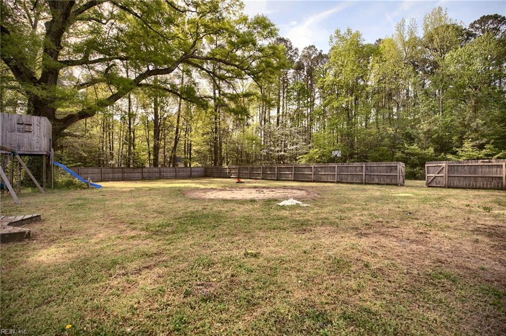 12127 Elizabeth Curtis Lane Gloucester VA 23061