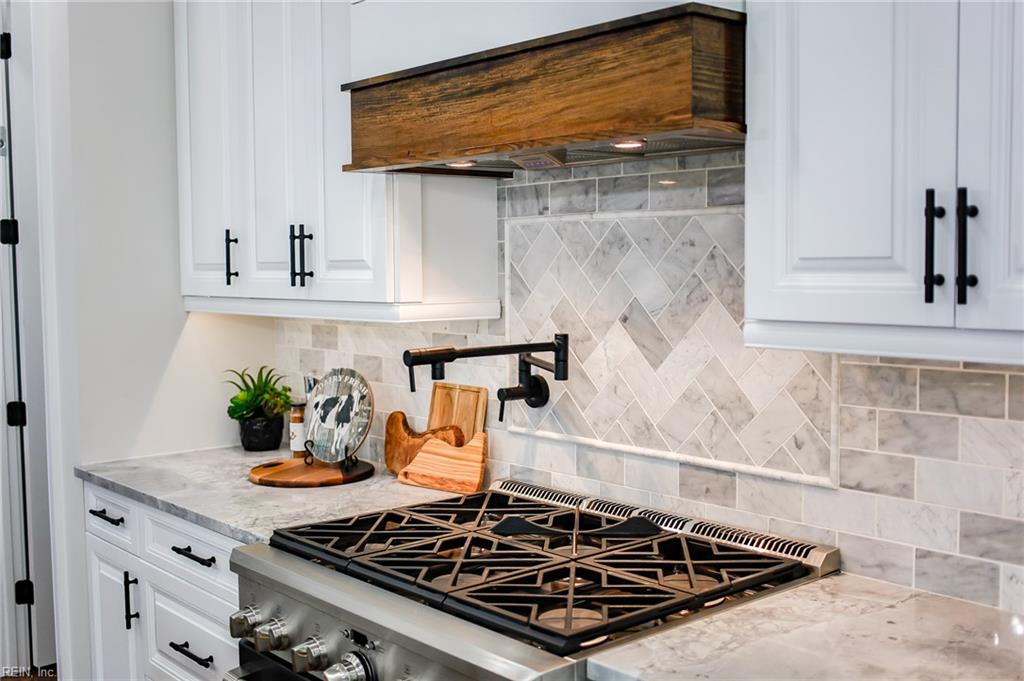 132 Breezy Point Drive Yorktown VA 23692