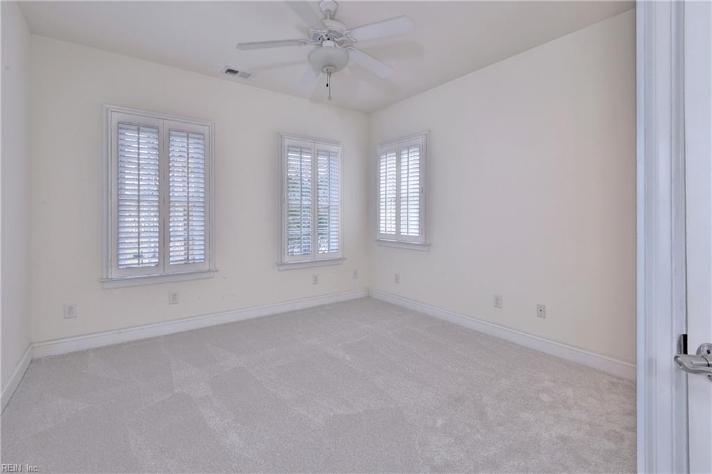 305 Par Drive Williamsburg VA 23188