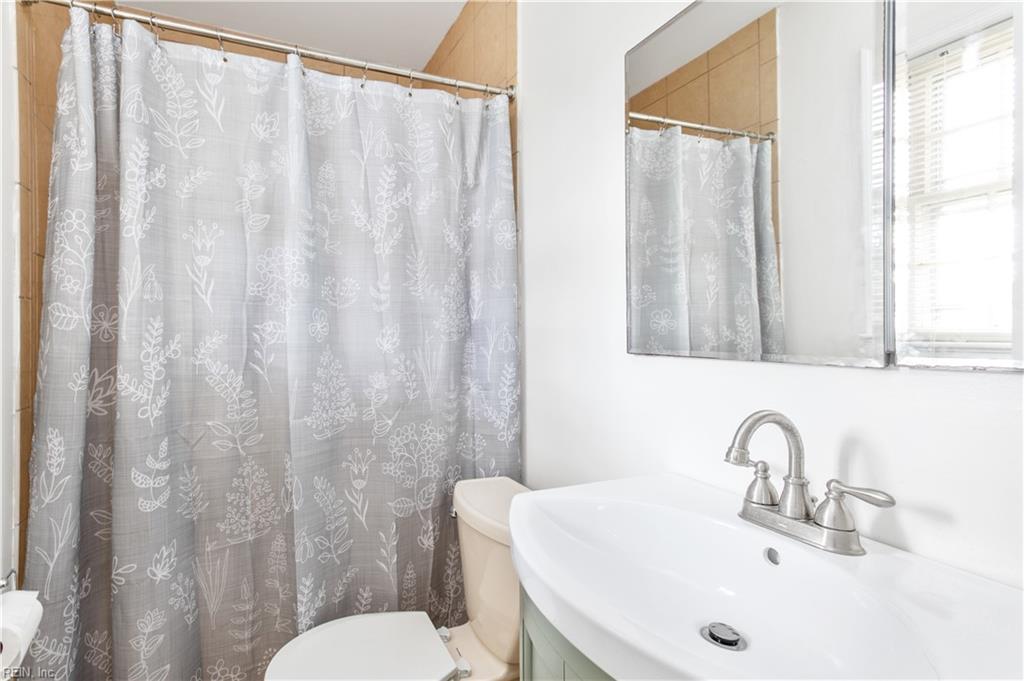 19 Bosch Lane Newport News VA 23606