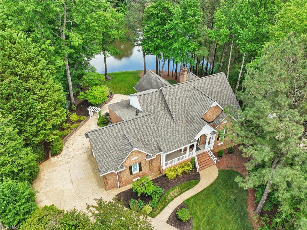 121 Blacklake Williamsburg VA 23188