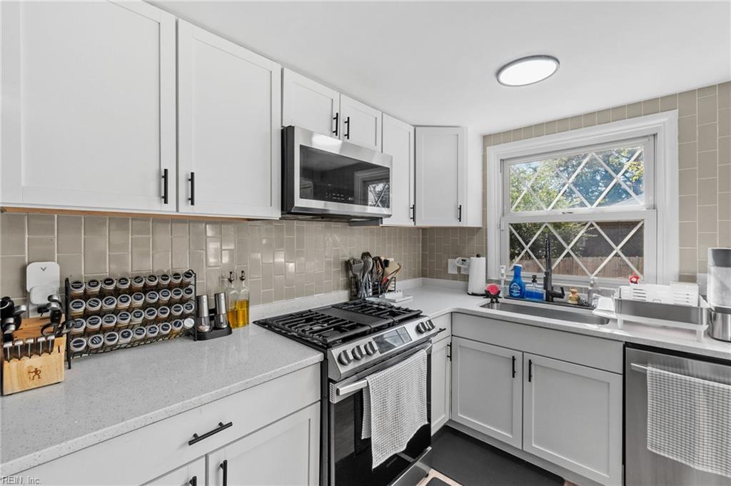 16 Warren Drive Newport News VA 23608