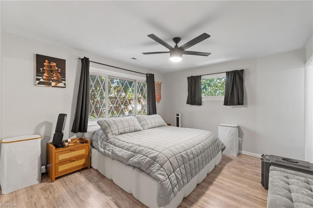 16 Warren Drive Newport News VA 23608