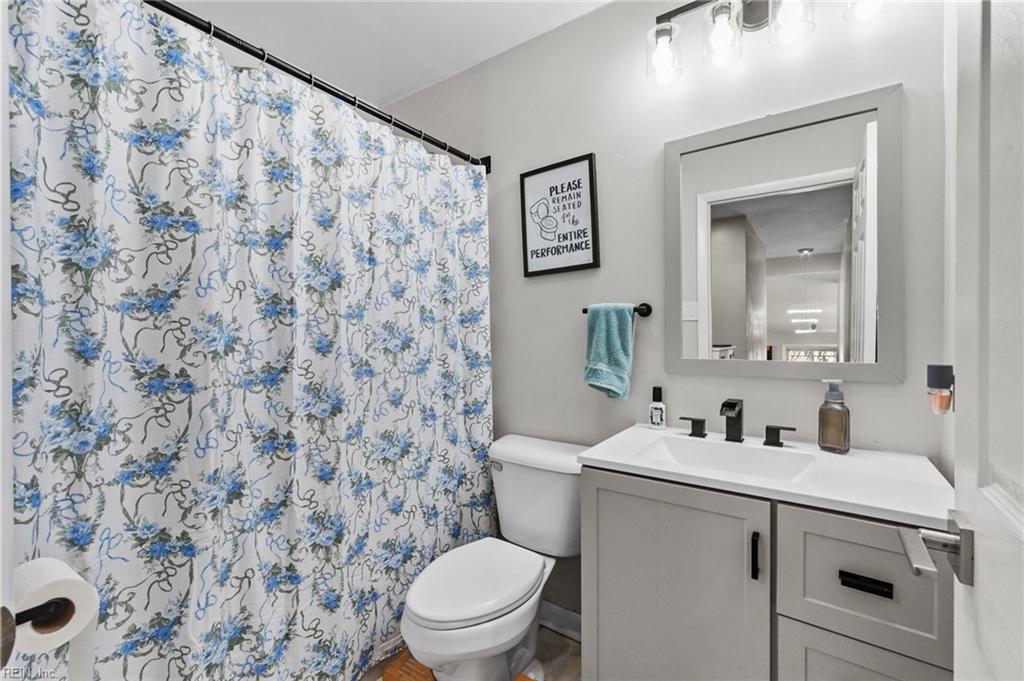 16 Warren Drive Newport News VA 23608