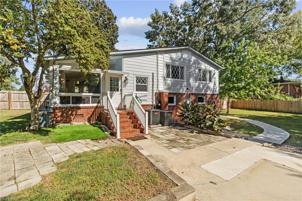16 Warren Drive Newport News VA 23608