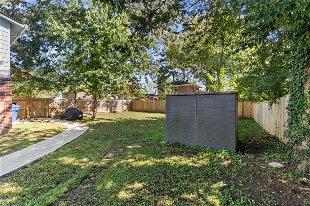 16 Warren Drive Newport News VA 23608