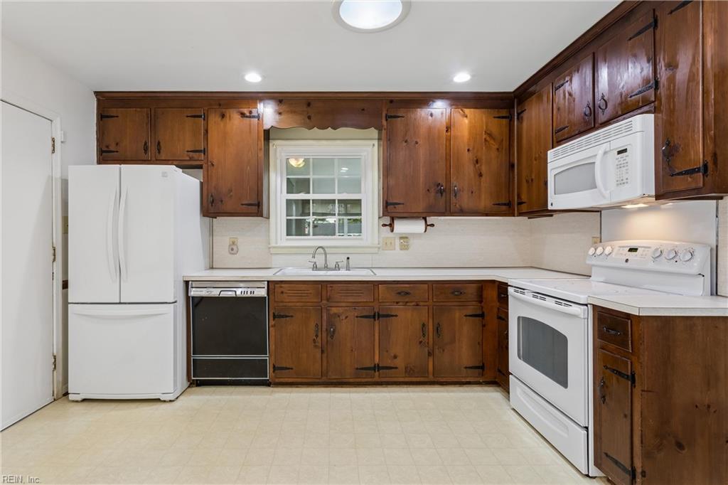 476 Dunmore Drive Newport News VA 23602