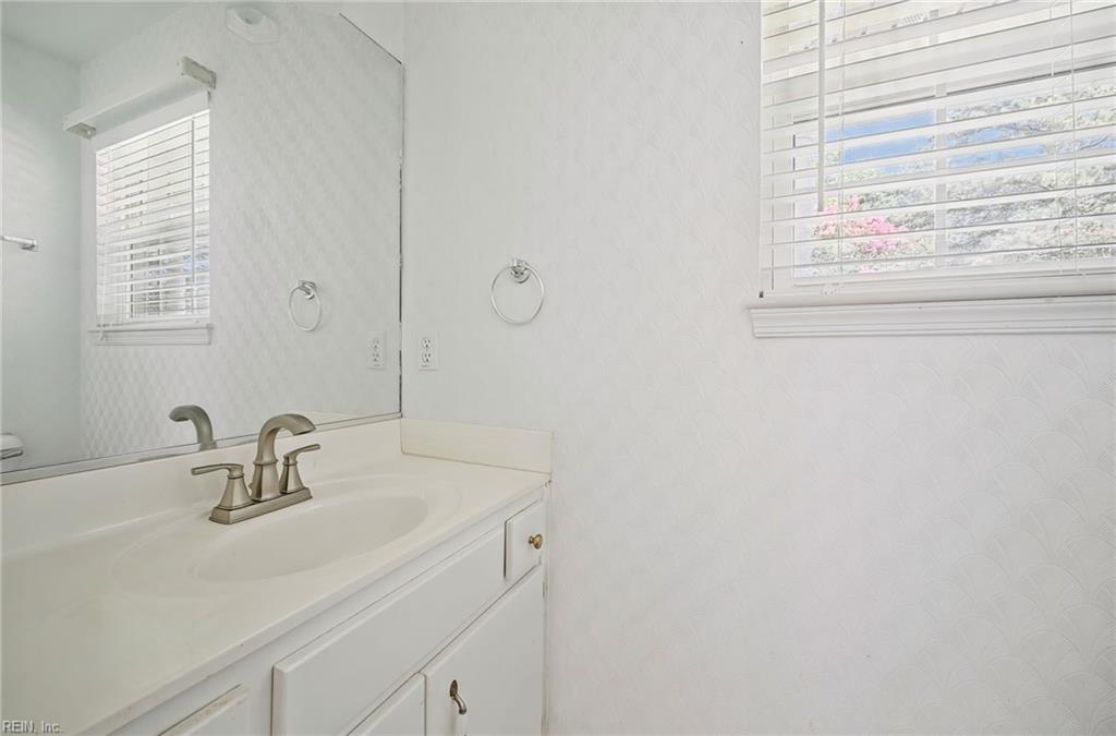 68 Sweetbriar Drive Newport News VA 23606