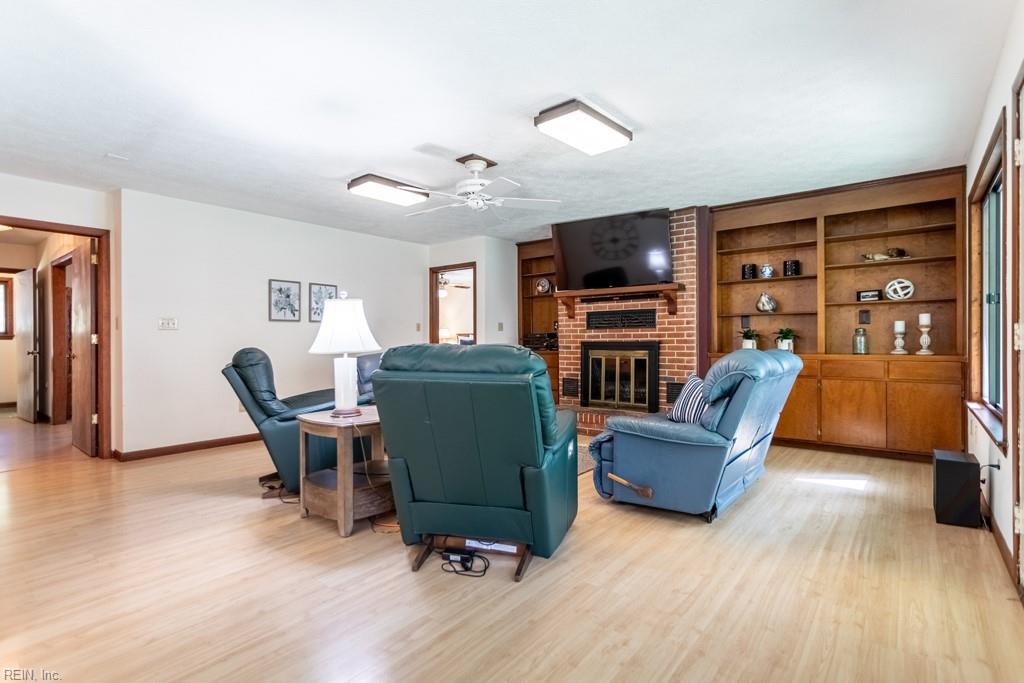 110 Hailsham Place Yorktown VA 23692