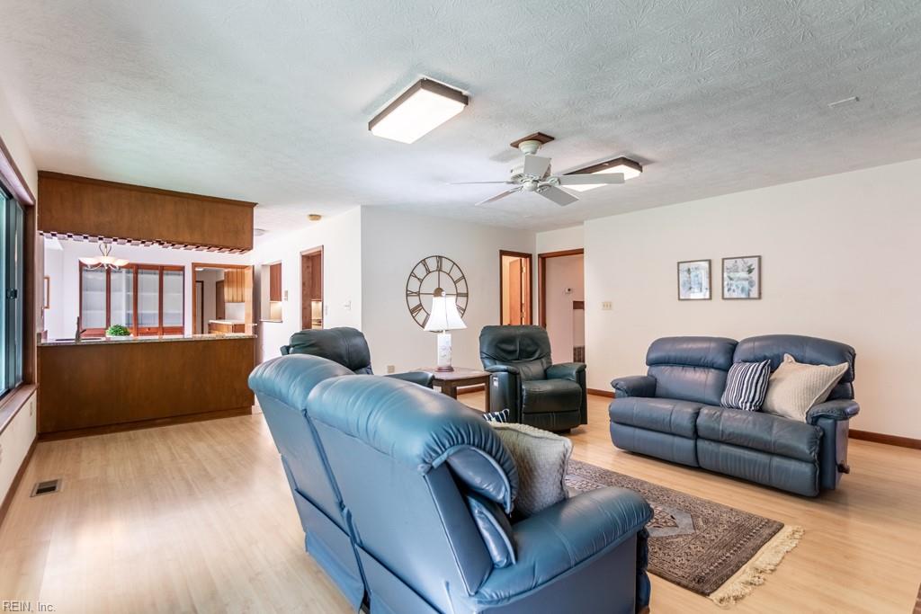 110 Hailsham Place Yorktown VA 23692