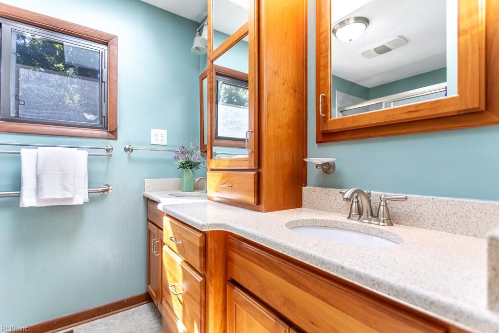 110 Hailsham Place Yorktown VA 23692