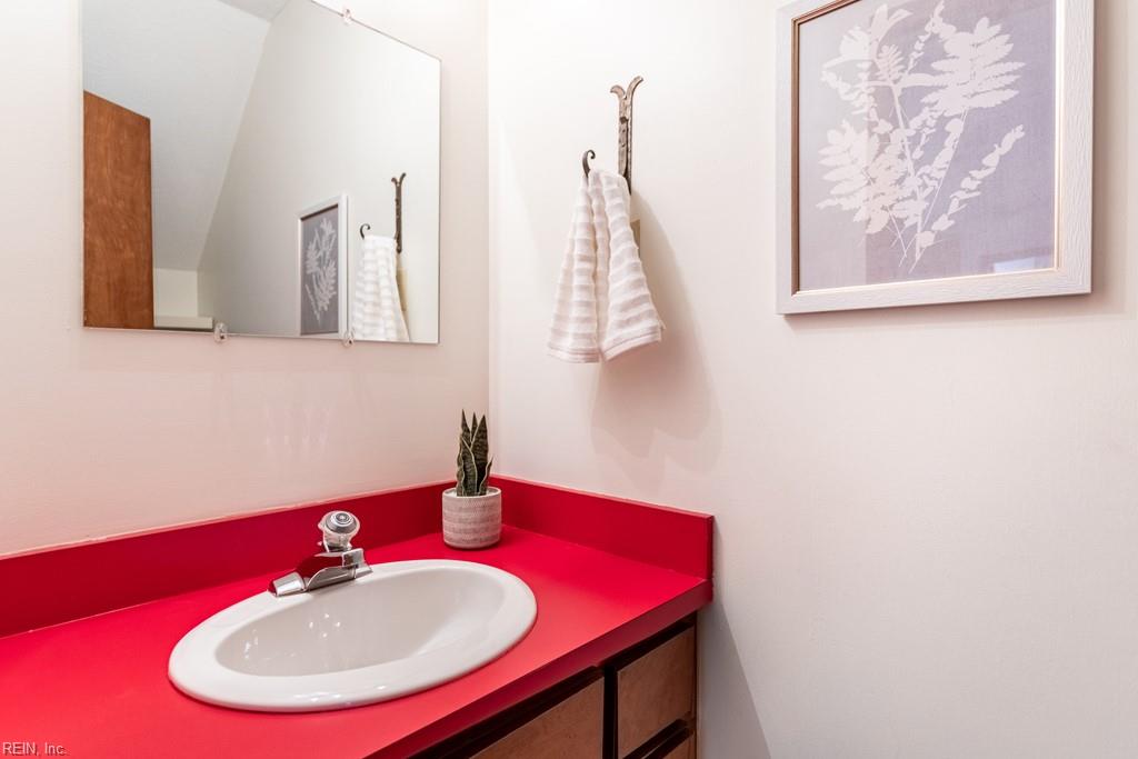 110 Hailsham Place Yorktown VA 23692