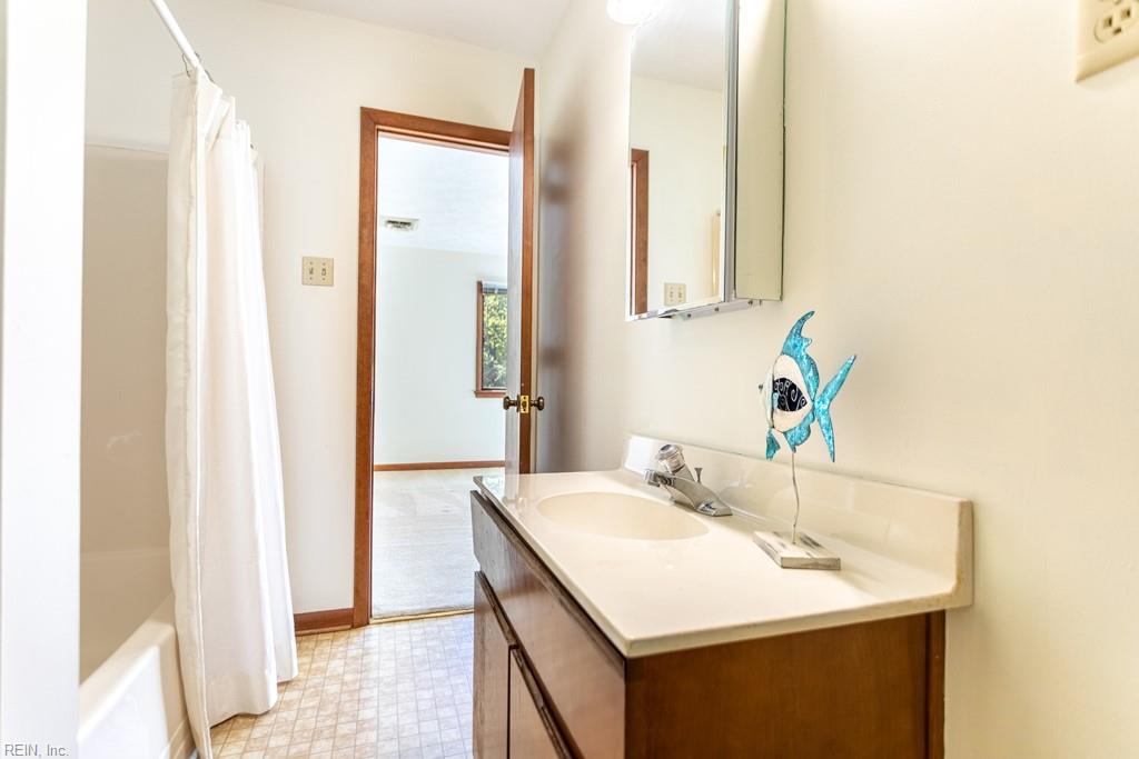 110 Hailsham Place Yorktown VA 23692