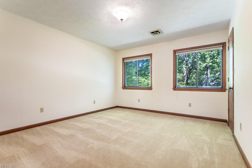 110 Hailsham Place Yorktown VA 23692