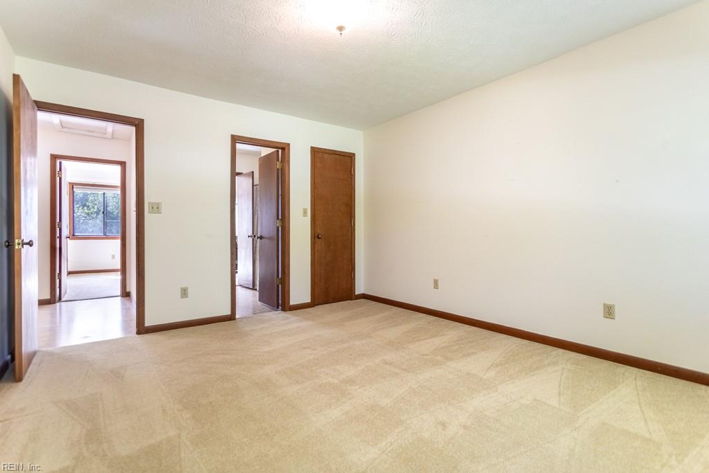 110 Hailsham Place Yorktown VA 23692