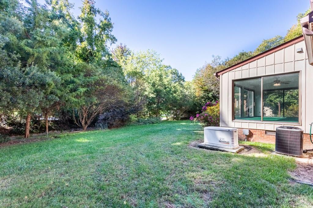 110 Hailsham Place Yorktown VA 23692