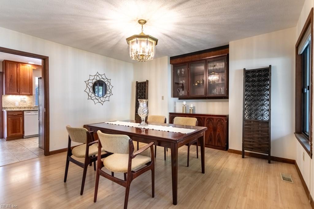 110 Hailsham Place Yorktown VA 23692