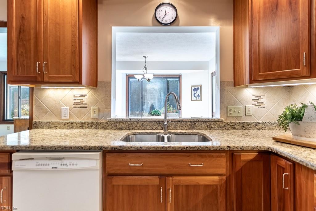 110 Hailsham Place Yorktown VA 23692