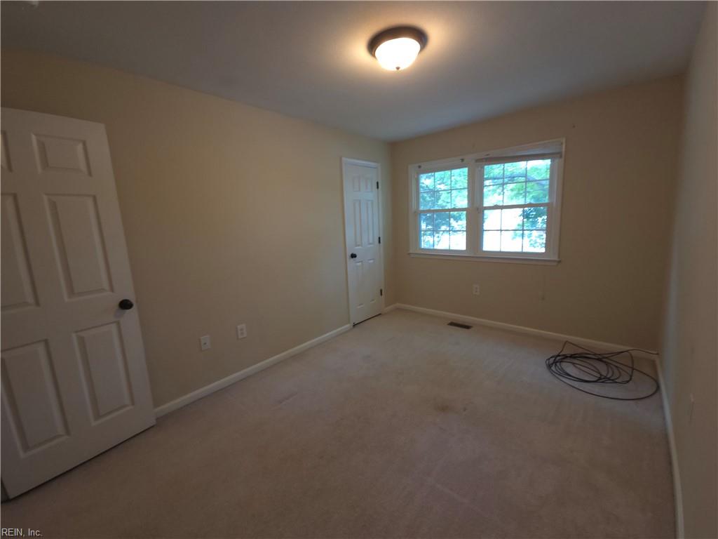 274 Exeter Road Newport News VA 23602