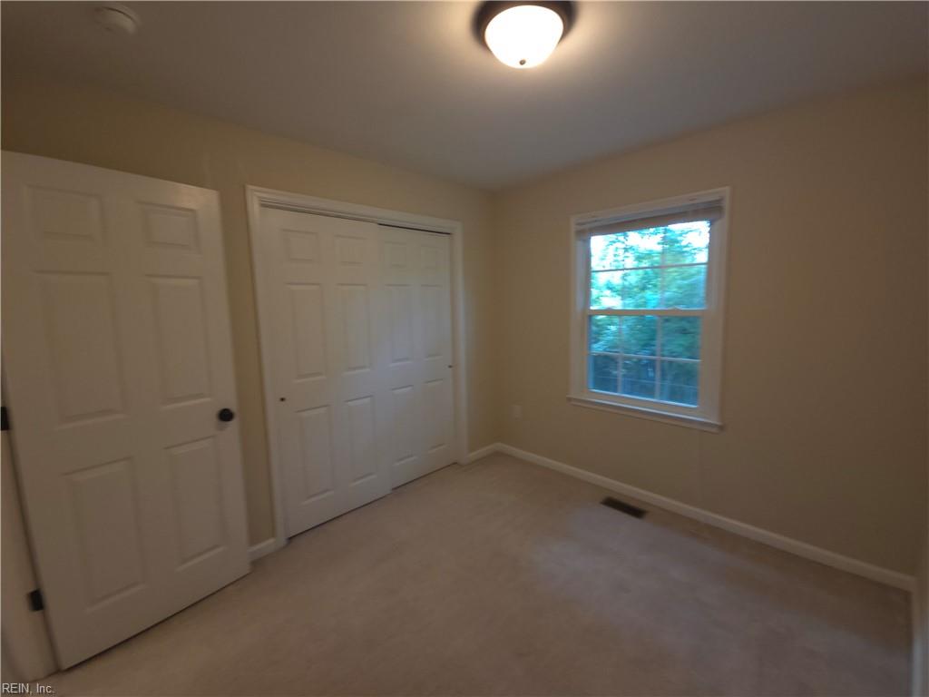 274 Exeter Road Newport News VA 23602