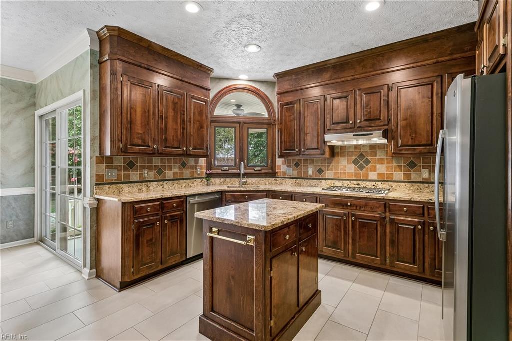 105 Harrigan Way Yorktown VA 23693