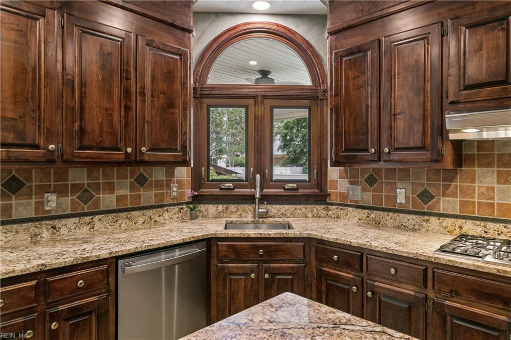 105 Harrigan Way Yorktown VA 23693