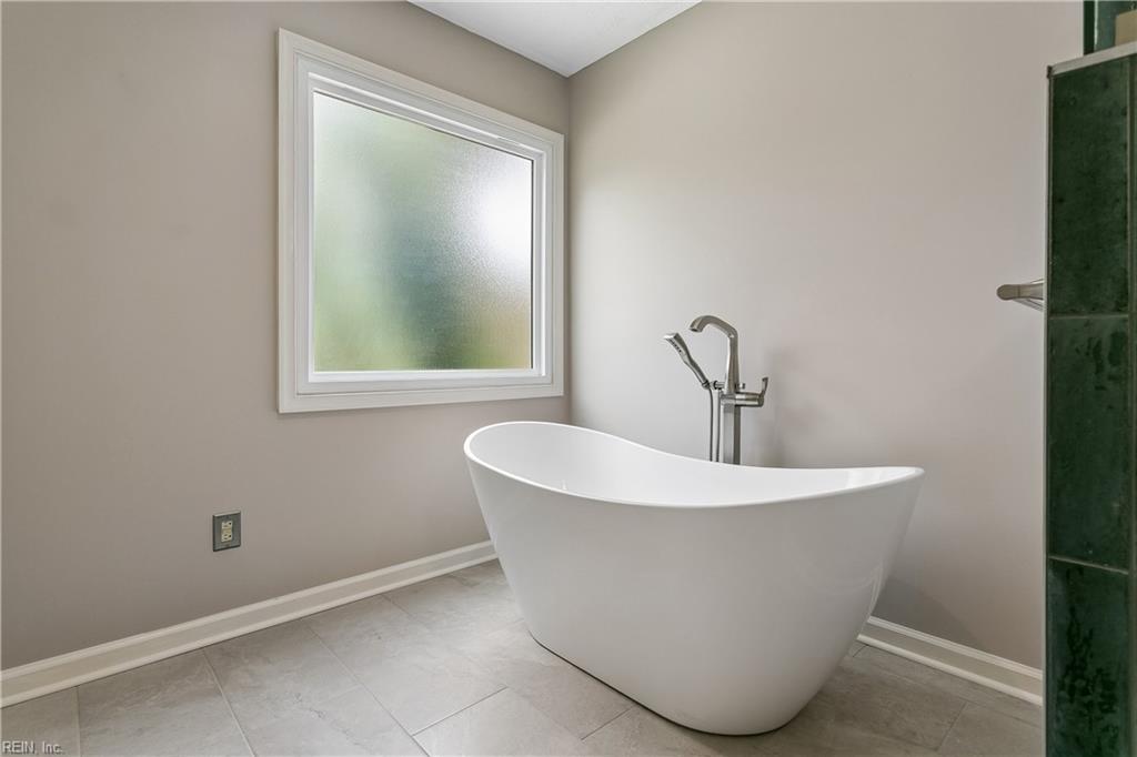 105 Harrigan Way Yorktown VA 23693