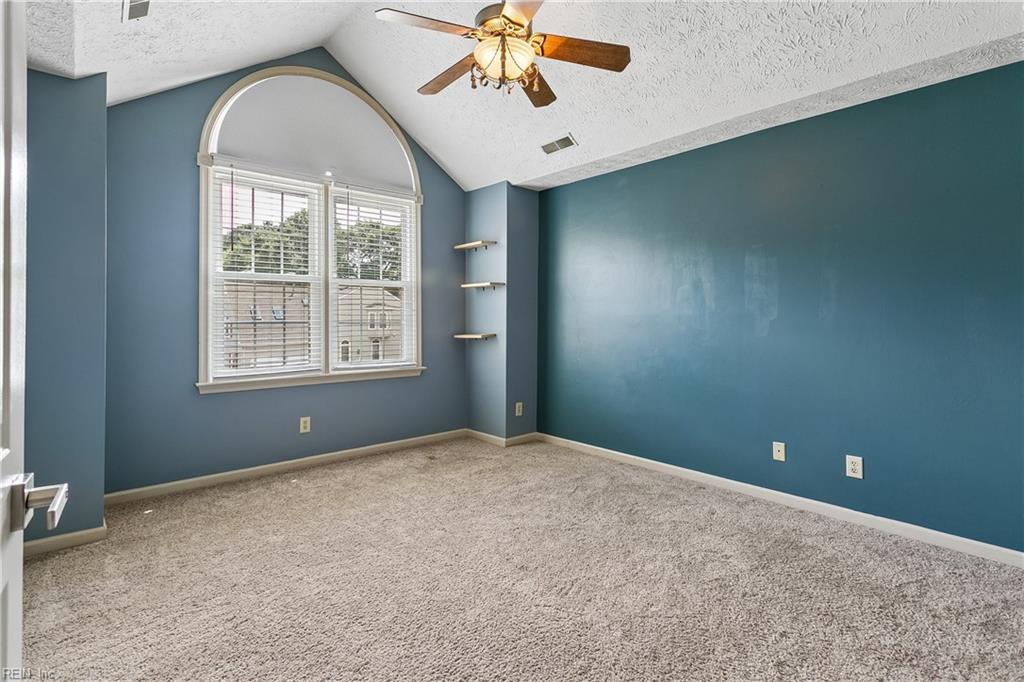105 Harrigan Way Yorktown VA 23693