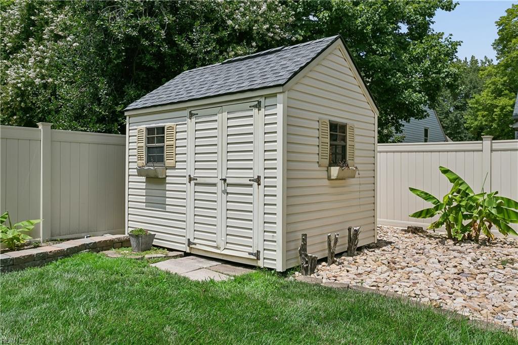 105 Harrigan Way Yorktown VA 23693