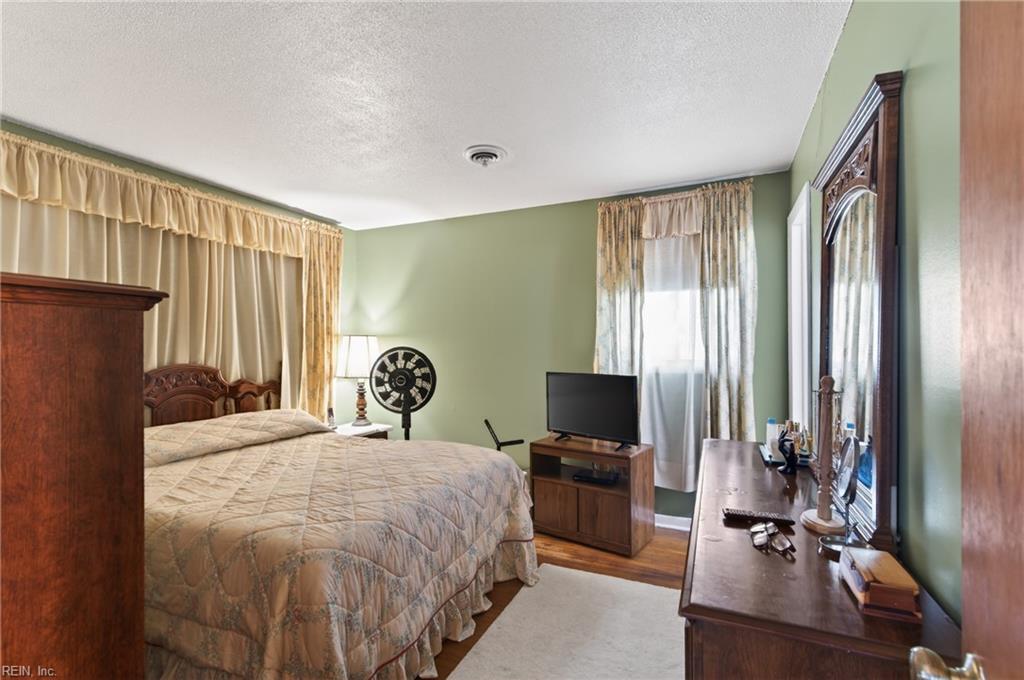 146 Ruston Drive Newport News VA 23602