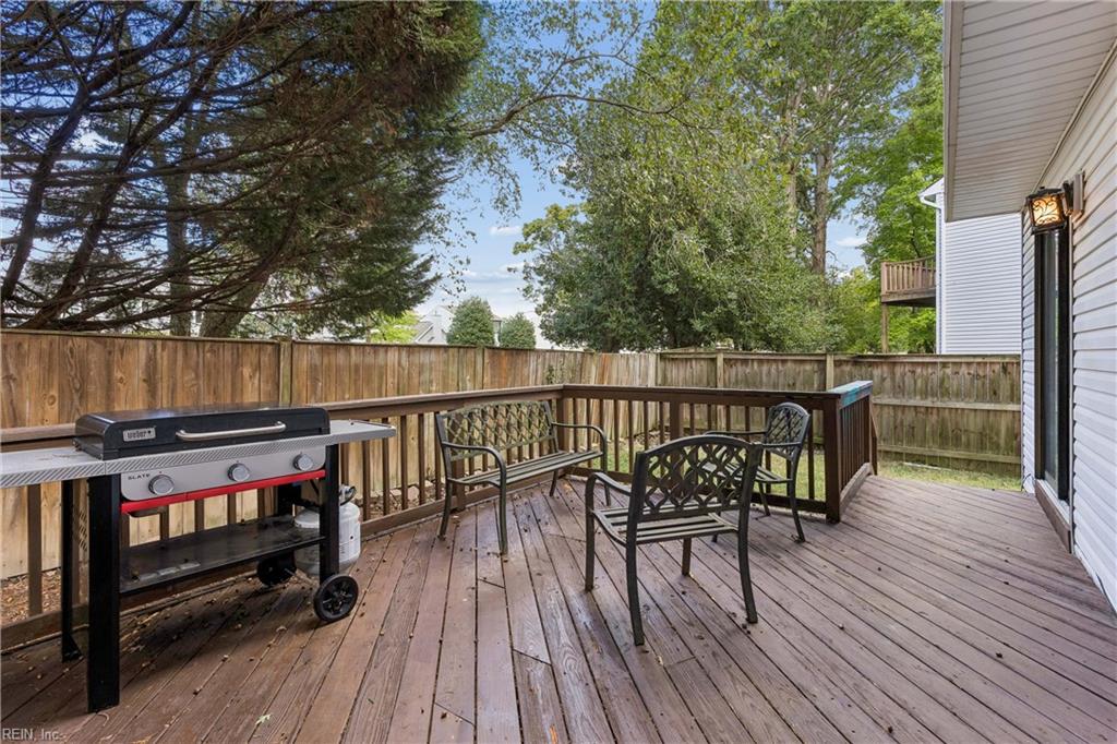 831 Lancaster Lane Newport News VA 23602