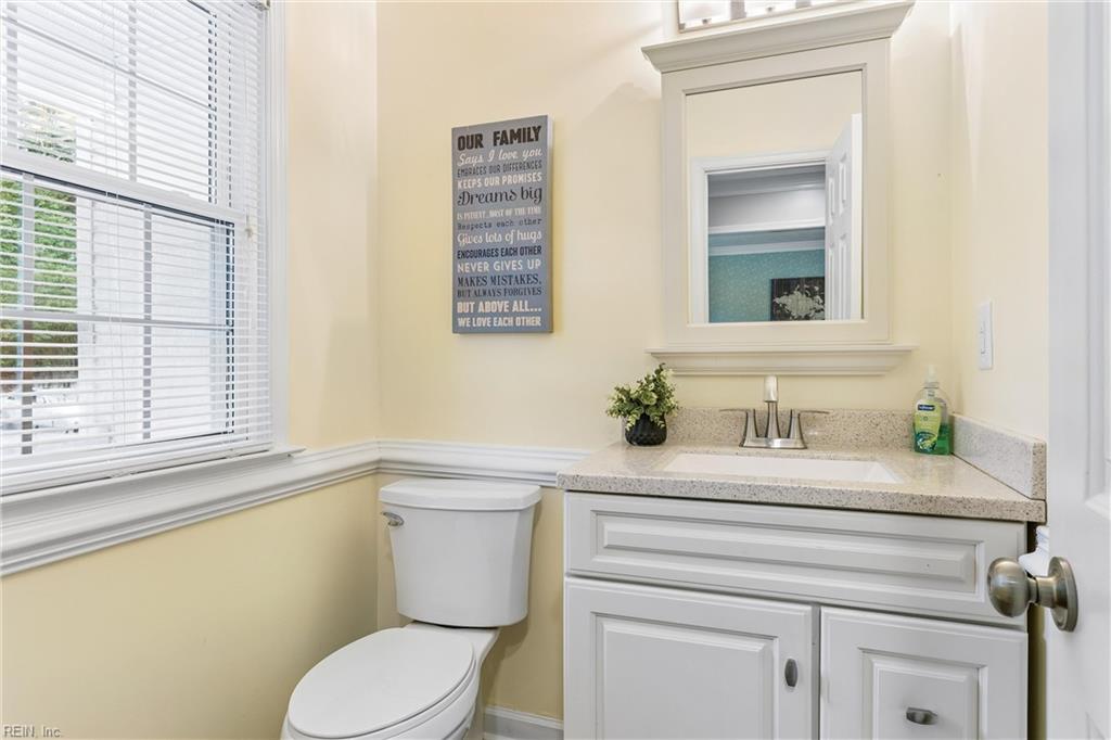 831 Lancaster Lane Newport News VA 23602