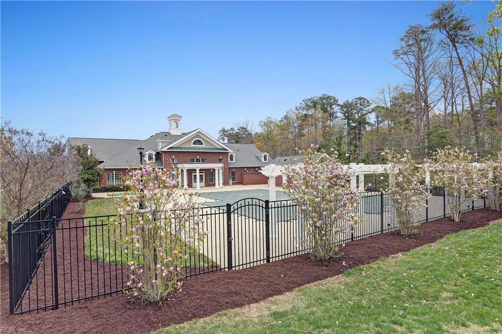 207 Caroline Circle Williamsburg VA 23185