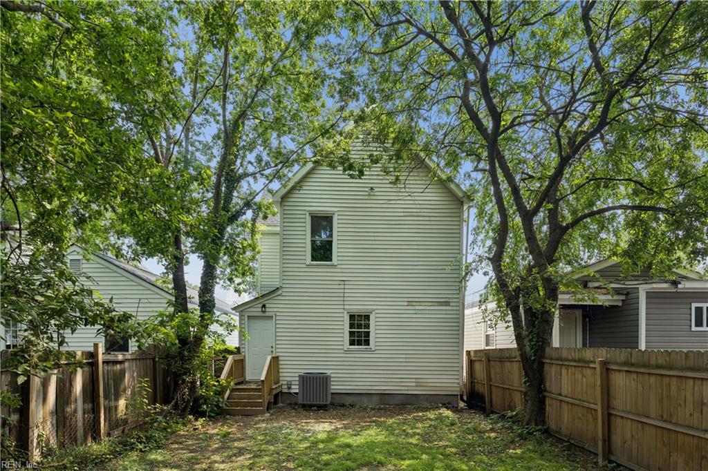2511 Roanoke Avenue Newport News VA 23607