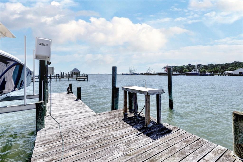 116 Buckingham Drive Yorktown VA 23692