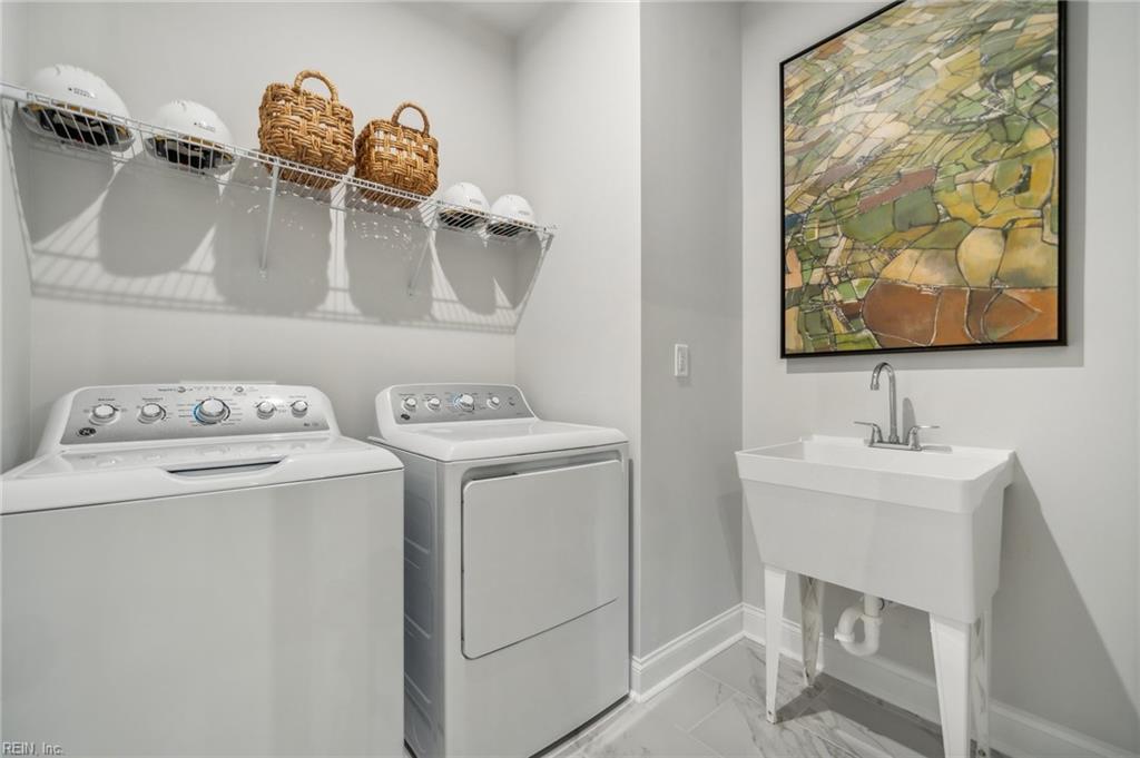 405 Heavens Way Yorktown VA 23693