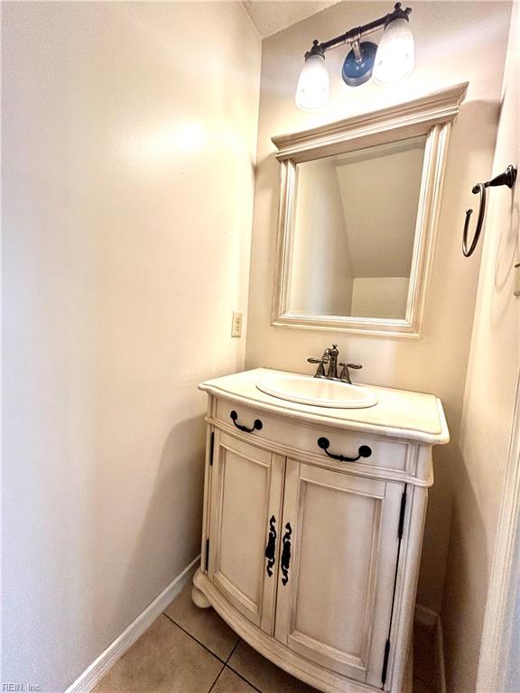 604 Aylesbury Drive Newport News VA 23608