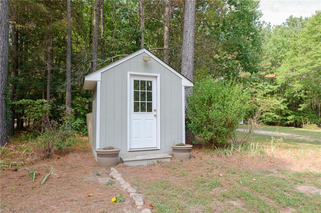 10410 Robins Nest Lane Gloucester VA 23061