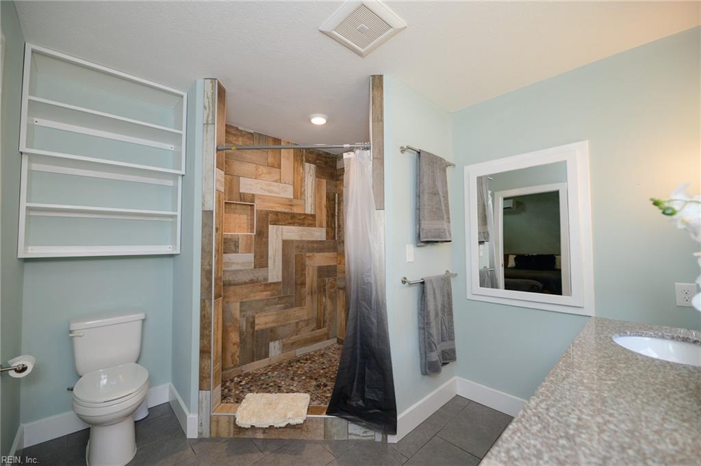 10410 Robins Nest Lane Gloucester VA 23061