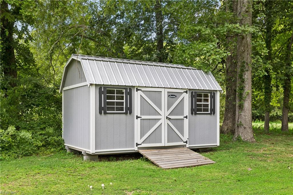 403 Calthrop Neck Road Yorktown VA 23693