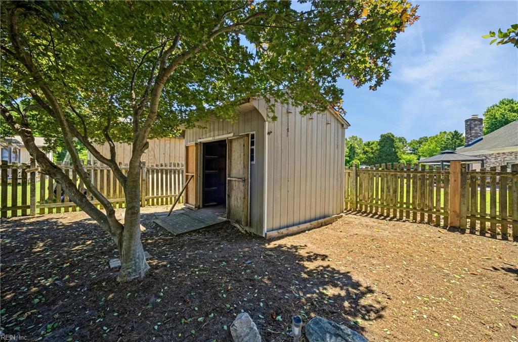 4 E Governor Drive Newport News VA 23602
