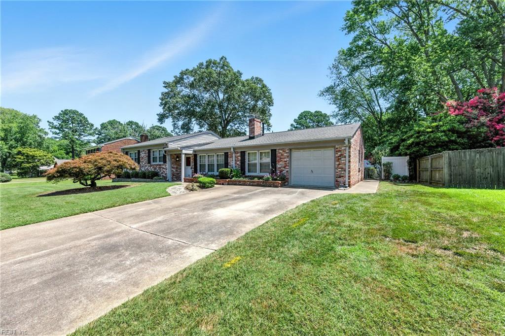 120 Yorkshire Drive Yorktown VA 23693