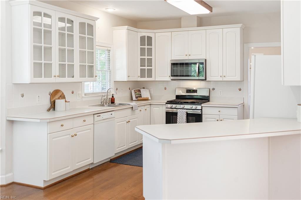 304 Barrington Lane Yorktown VA 23693