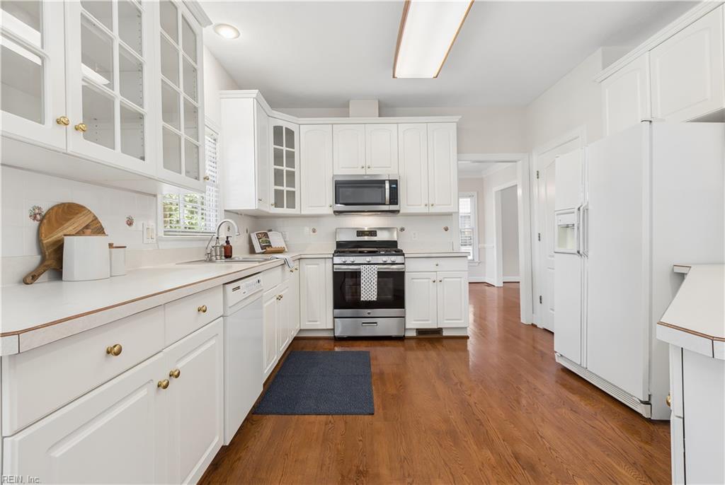 304 Barrington Lane Yorktown VA 23693
