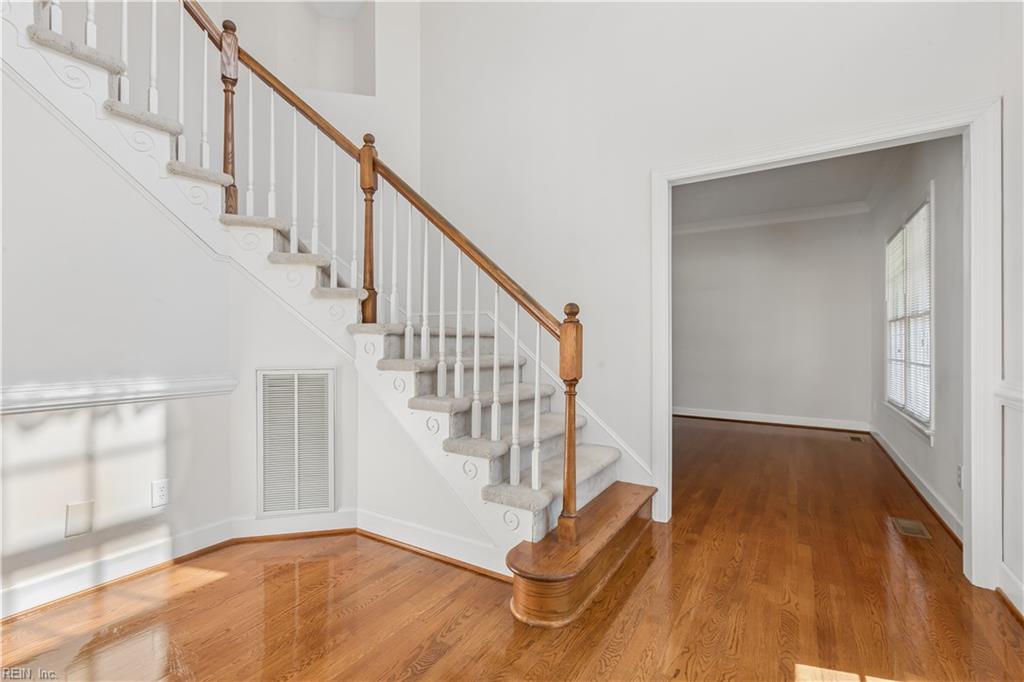 304 Barrington Lane Yorktown VA 23693