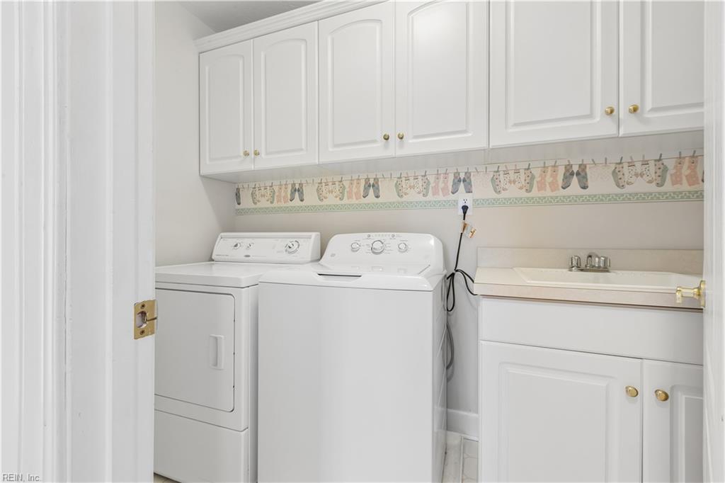 304 Barrington Lane Yorktown VA 23693