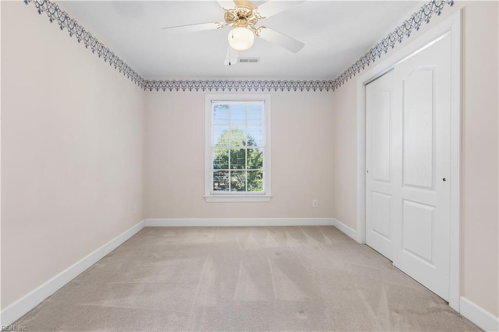 304 Barrington Lane Yorktown VA 23693